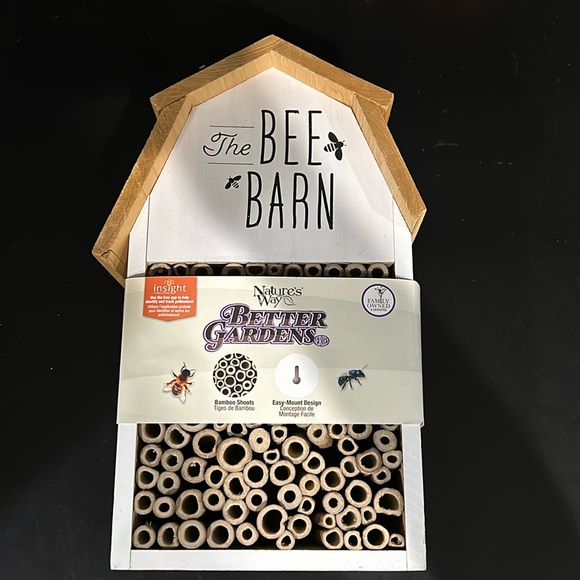The Bee Barn - Picture 2 of 3